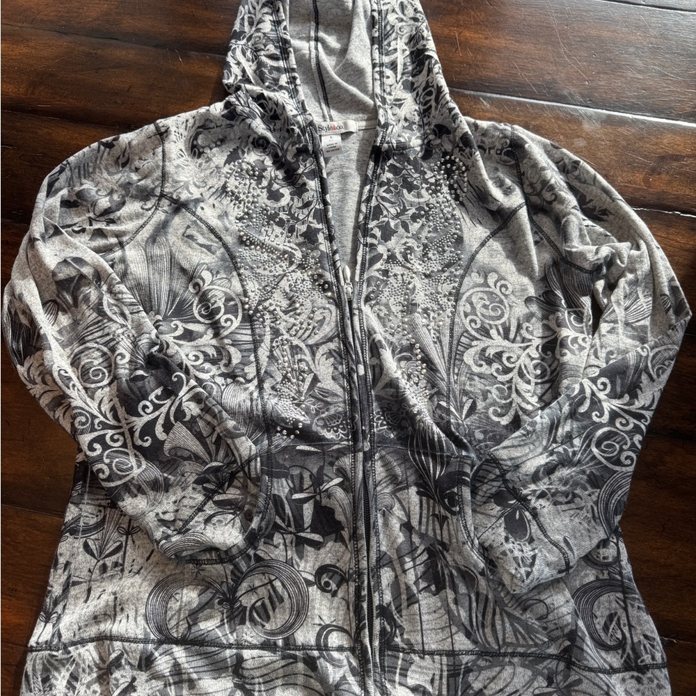 Stylish Gray Patterned Women's Full Zip Hoodie- Size Small